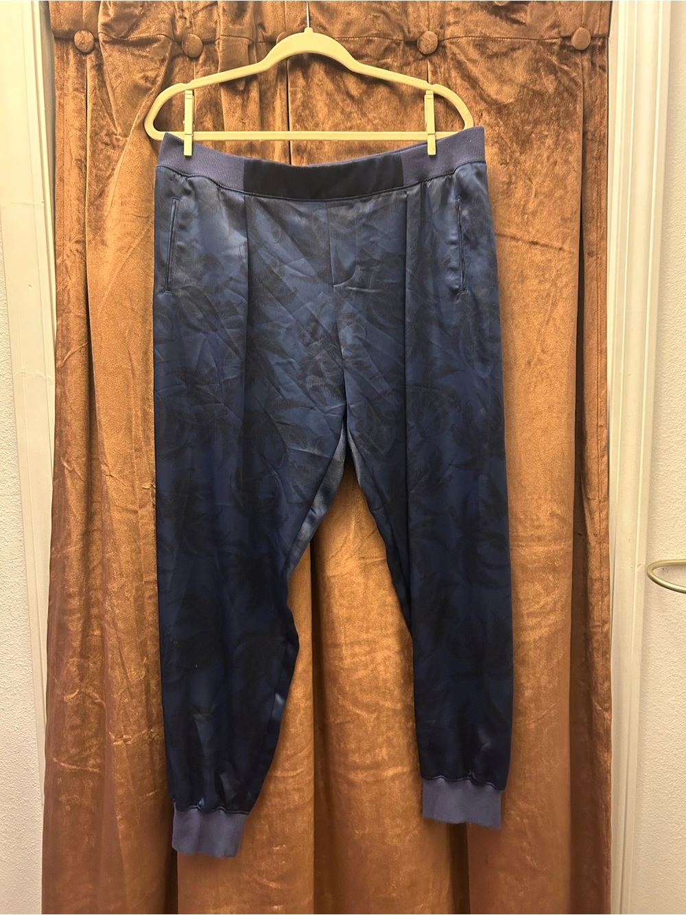 ATM Anthony Thomas Melillo Satin-Finish Joggers